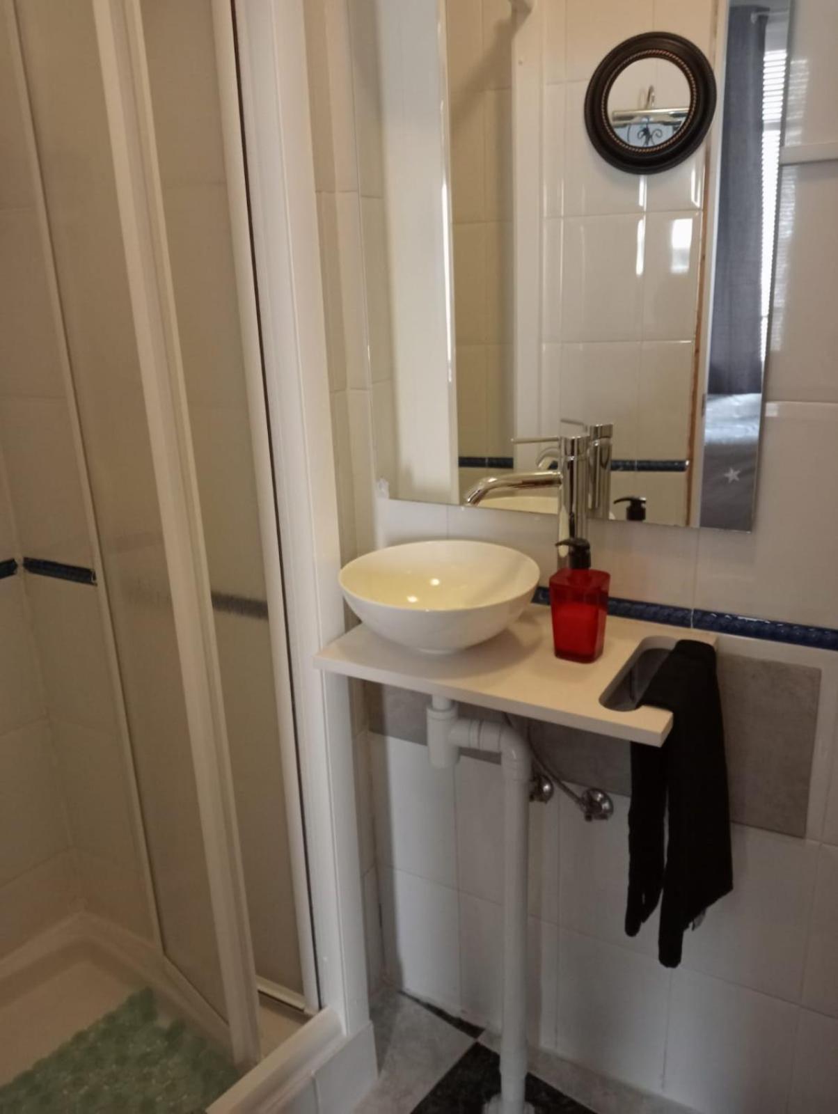 Apartamentos Oscar Granada Bilik gambar