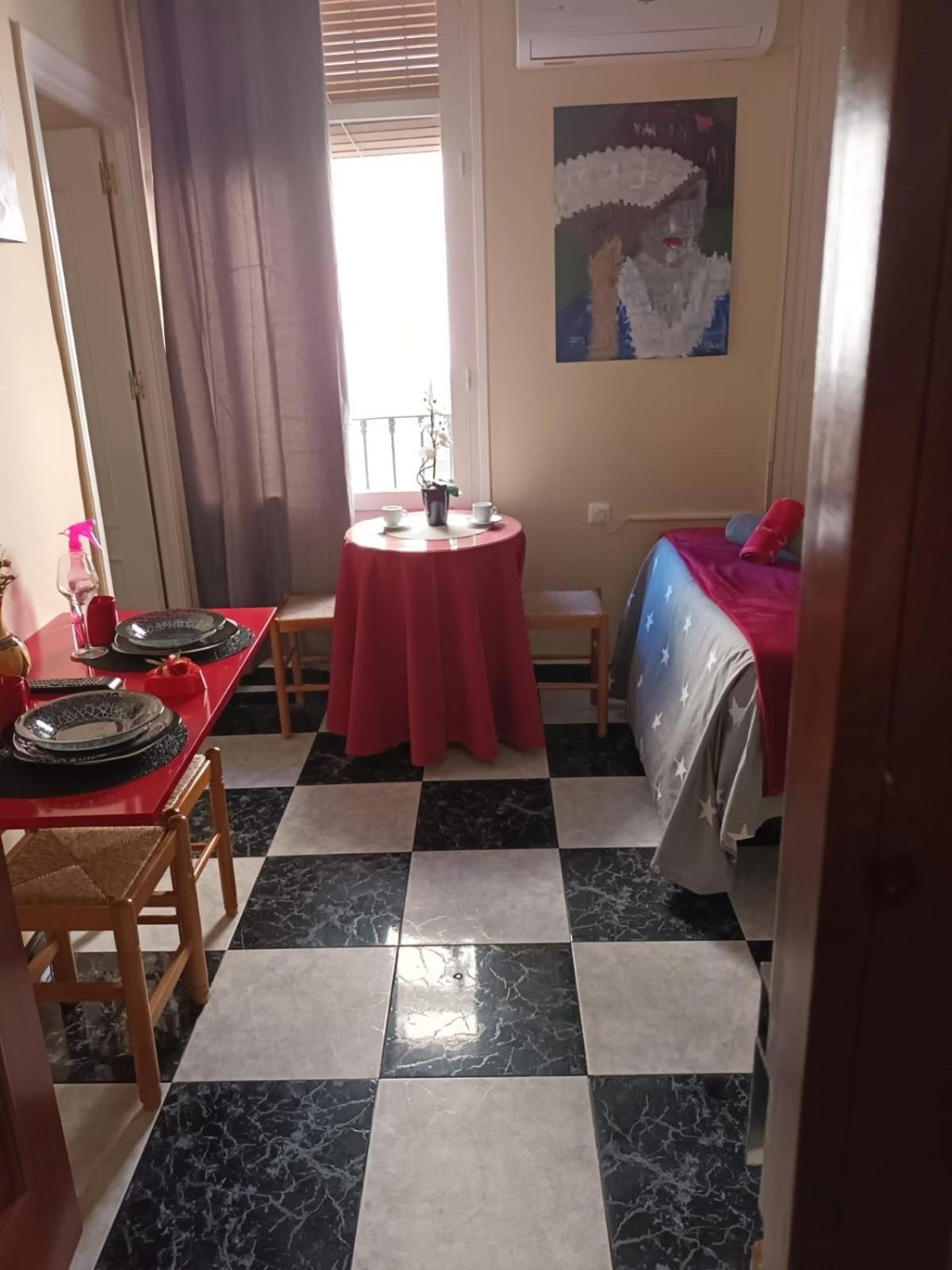Apartamentos Oscar Granada Bilik gambar
